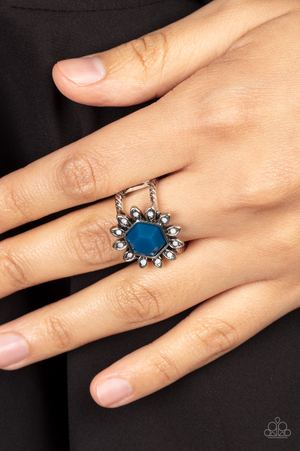 Wonderfully Wallflower - Blue and Silver Ring- Paparazzi Accessories